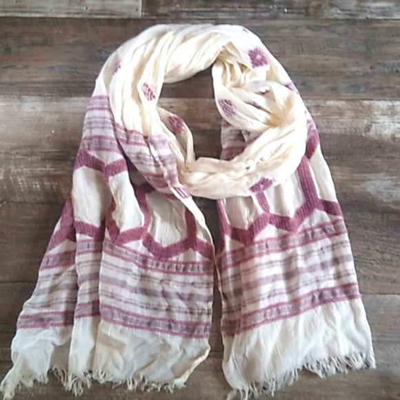 Scarf - Picture 1 of 1